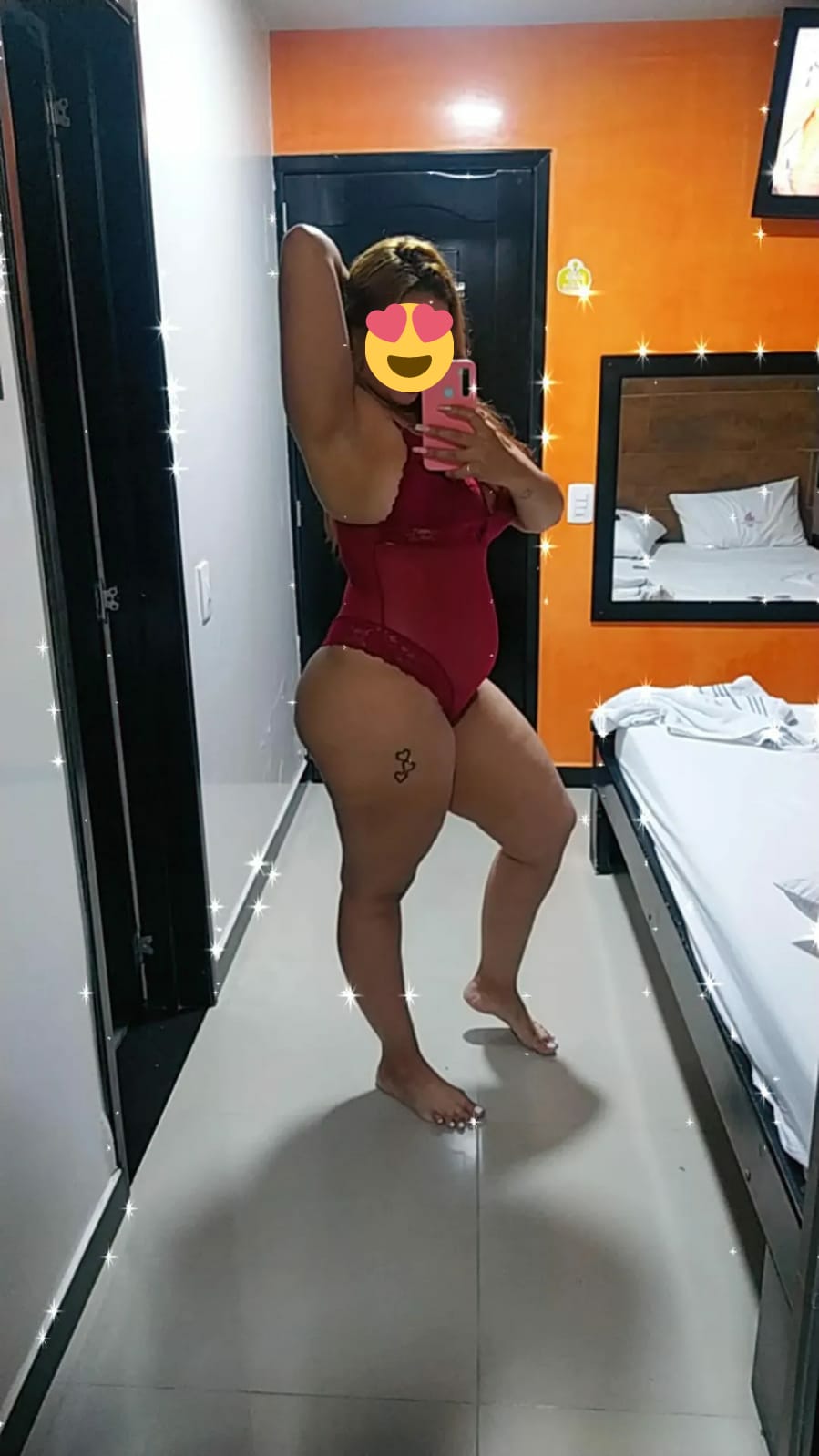 LUCIANA solo por hoy 50 la hora.. 3124181076