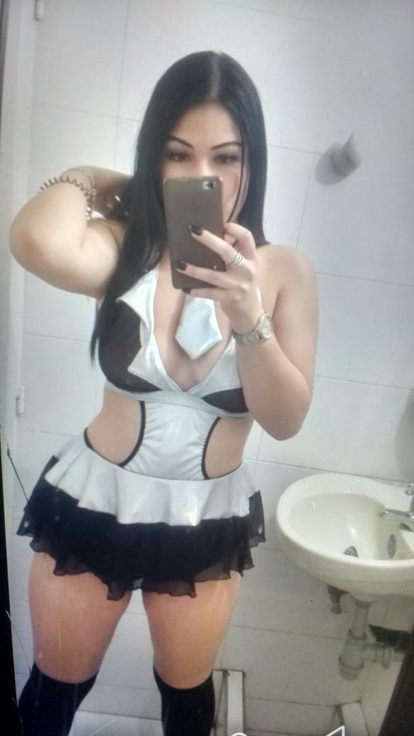 ALISS lolita, bella pelinegra con senos espectaculares que quiere darte placer
