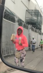 vendedora_pan_cartagena_sexy.jpg