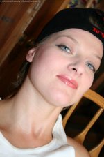 crystallusciousnet_lusciousnet_1346985557_914369616.jpg