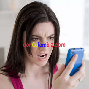 Angry-woman-on-phone.png