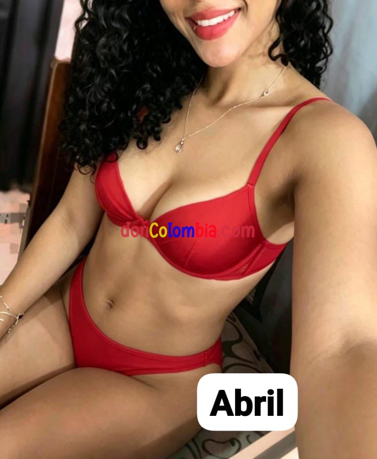 CARAS LINDAS DISPONIBLES 10AM A7:30PM 3155875527  3152739655