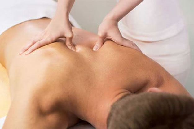 masaje-terapeutico-bogota-terapeutico2-small-bienestar-y-aroma.jpg